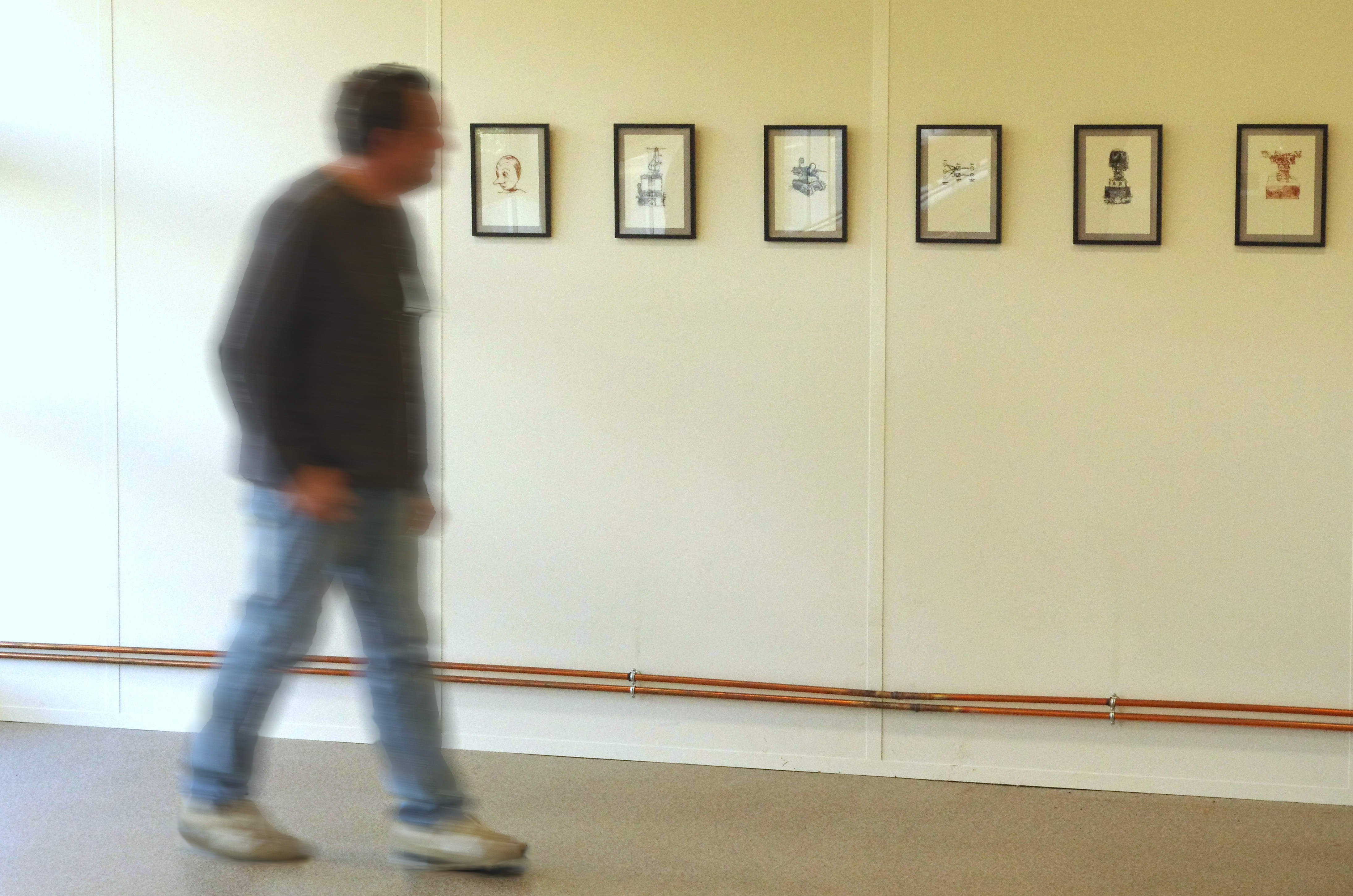 Patrick Tresset, Robots, 2018. Exhibition view.